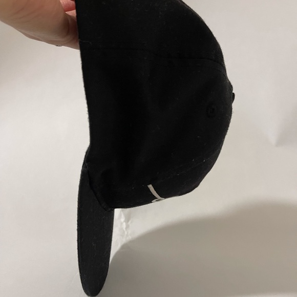 all black snap back hat - Picture 5 of 6